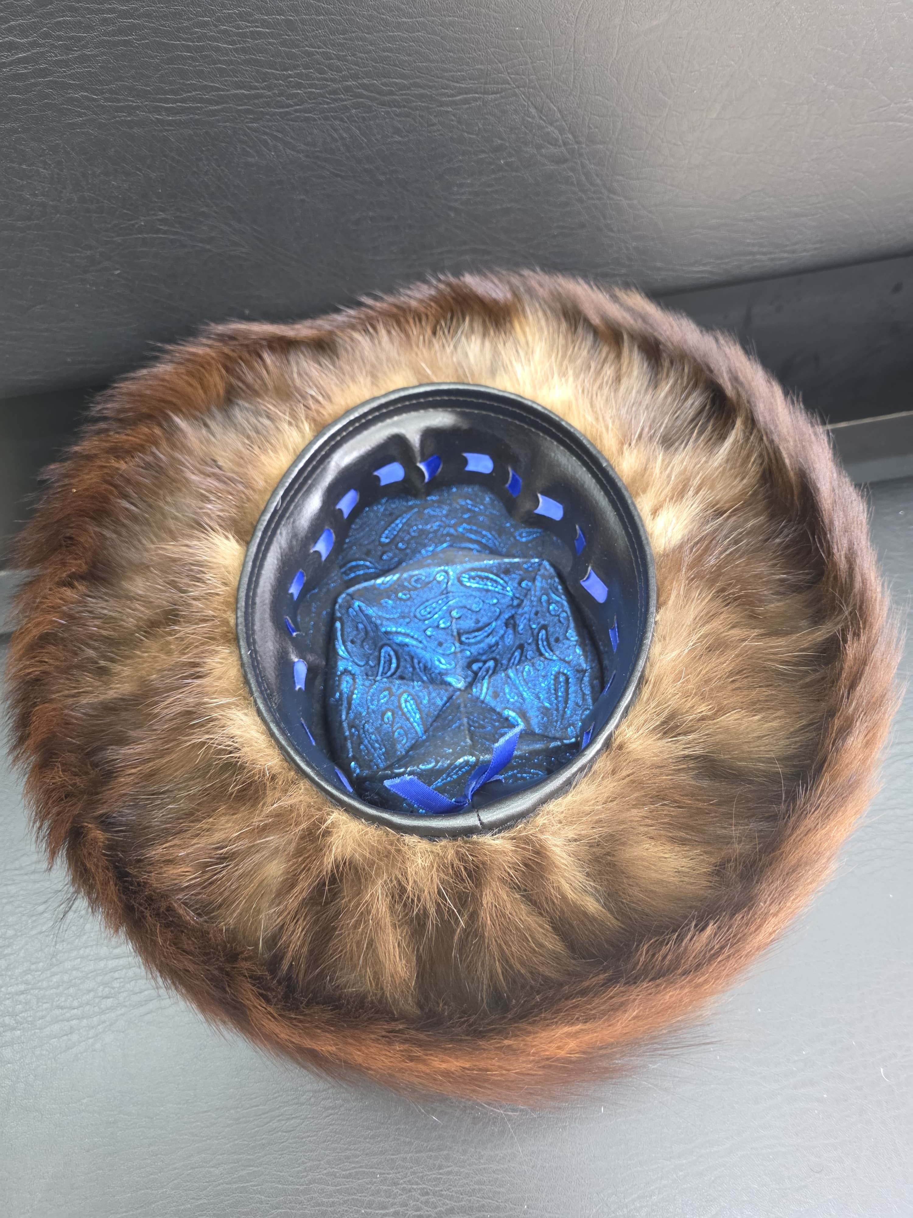 Authentic Hasidic Shtreimel (Shtrayml) - Genuine Fox Fur Shabbat Hat